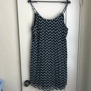 Great Condition BCBGeneration Mint Green Zig Zag Print Slip On Mini Dress S